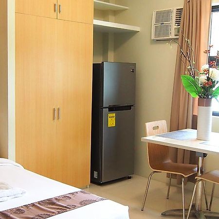 Marton Suites Davao Экстерьер фото