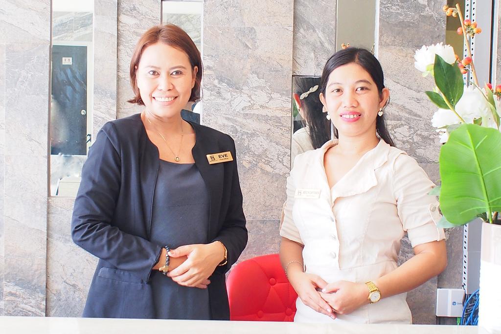 Marton Suites Davao Экстерьер фото